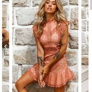 Elisha Crochet Detail Lace Overlay Dress Rose Size Small